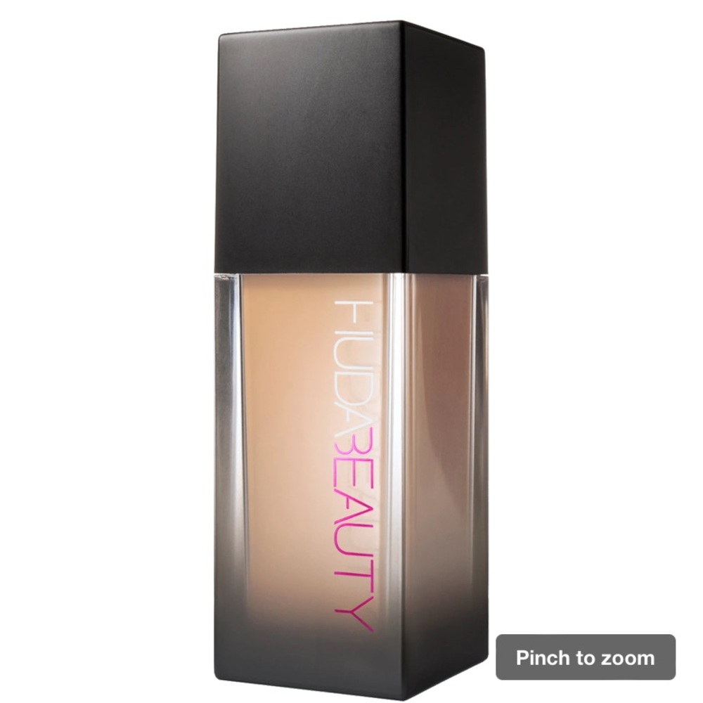 Huda Beauty 230N Macaroon #FauxFilter Luminous Matte Foundation